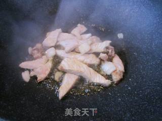 酸菜炒肉的做法步骤：6