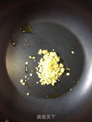蒜辣花蛤意式黑珍珠面(黑珍珠面,花蛤系列之一)【传统的意式面】新鲜尝的做法步骤:8