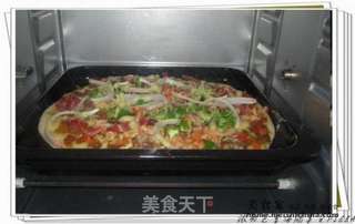 浓郁芝香海陆大战PIZZA的做法步骤：5