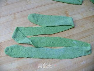 陕西特色面——芹香biangbiang面的做法步骤:8