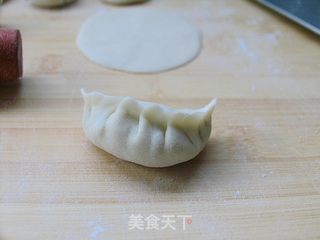 做好吃好看又不一般的饺子——豆浆芹香鸡蛋水饺的做法步骤：15