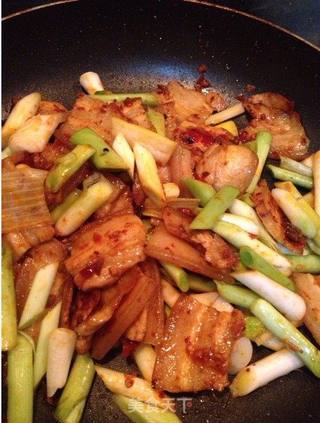 青蒜回锅肉的做法步骤:5