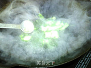 【加拿大野生北极虾】;西兰花北极虾的做法步骤:6