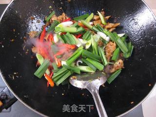 独创香肠腌制配方的宴客菜—美味香肠肉片的做法步骤：12