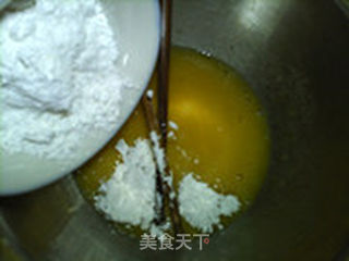 低脂芝麻蛋卷的做法步骤:4