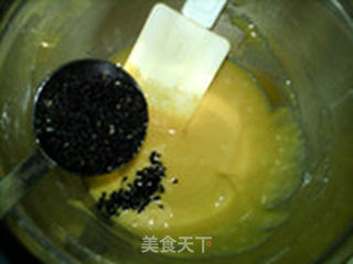 低脂芝麻蛋卷的做法步骤:6