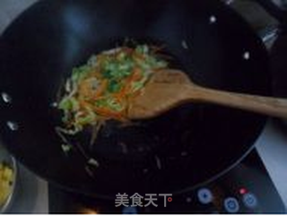 时蔬炒泡面的做法步骤:5