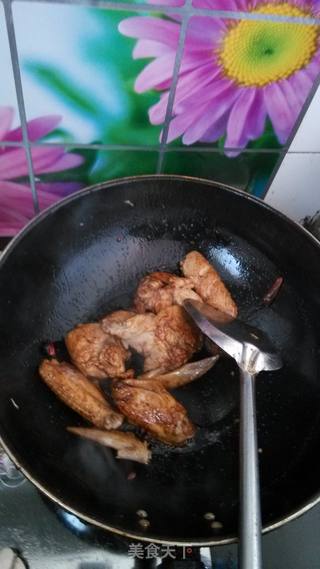 超简单红烧鸡翅的做法步骤:6