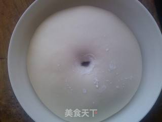松软中种菠萝包的做法步骤:2