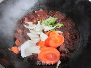 红烧牛肉的做法步骤:10