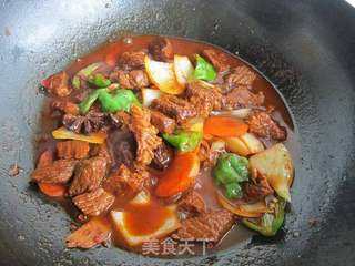 红烧牛肉的做法步骤:12