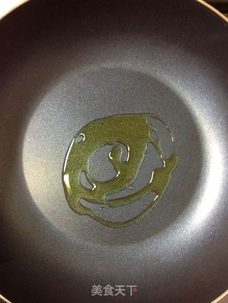 蒜香炒饭(炒饭系列之一)【传统的炒饭】新鲜尝的做法步骤:5