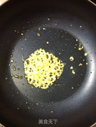 蒜香炒饭(炒饭系列之一)【传统的炒饭】新鲜尝的做法步骤:7