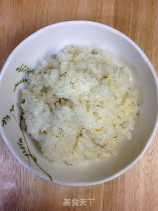 蒜香炒饭(炒饭系列之一)【传统的炒饭】新鲜尝的做法步骤:13