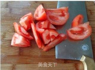 几个要点做出汤汁红亮味道浓郁的——番茄牛肉的做法步骤:3