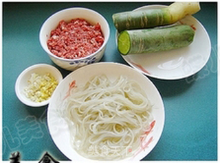 团团圆圆青萝卜猪肉粉条炸丸子【蝶儿惹火年菜】的做法步骤:2