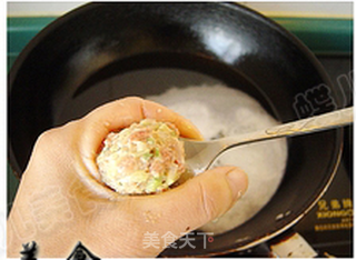 团团圆圆青萝卜猪肉粉条炸丸子【蝶儿惹火年菜】的做法步骤:14