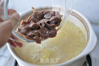 羊肝小米粥的做法步骤:7