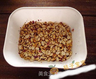 【新年美食】纯手工打造花生牛轧糖--简易棉花糖版的做法步骤:2