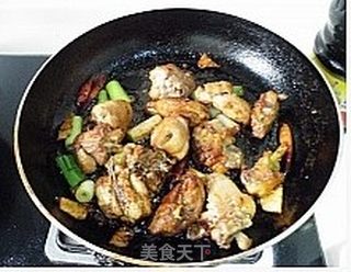咸辣适中有嚼头的炒鸡做法-------干煸鸡的做法步骤:9