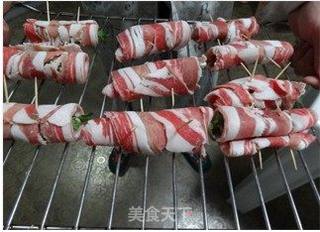 香!香!香!一口一个开吃吧——孜然羊肉菜卷的做法步骤:5