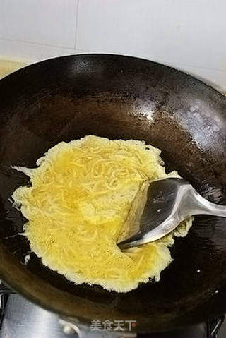 小银鱼炒鸡蛋的做法步骤:8
