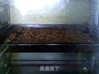 花生牛轧糖的做法步骤:2