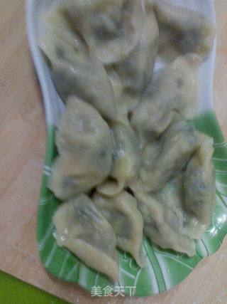 菠菜素馅水饺—帮宝宝补钙~~的做法步骤:7