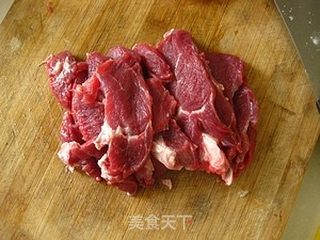 牛肉花样吃法-----粉蒸牛肉的做法步骤：1