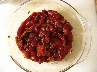 牛肉花样吃法-----粉蒸牛肉的做法步骤:4