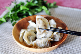 韭菜鲜肉水饺的做法步骤:23
