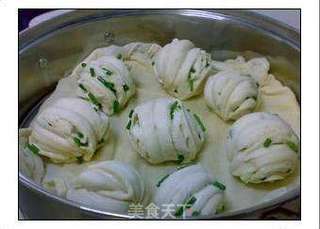 花卷的详细图解的做法步骤:11