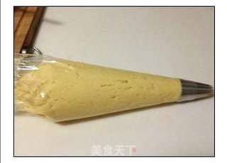 黄油曲奇的做法步骤:11