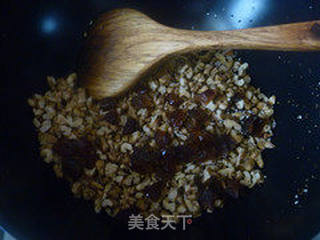 芝麻核桃糕的做法步骤:8