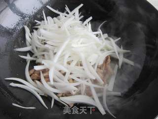 馕焖皮芽子炒肉的做法步骤:6