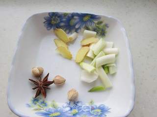 萝卜干肉煲的做法步骤:3