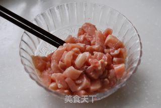 如何打造“小荔枝口味”的【宫保鸡丁】的做法步骤:3