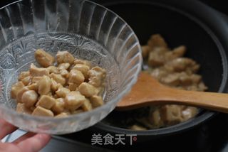 如何打造“小荔枝口味”的【宫保鸡丁】的做法步骤：10