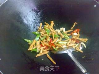 沙茶酱萝卜干炒肉的做法步骤:6