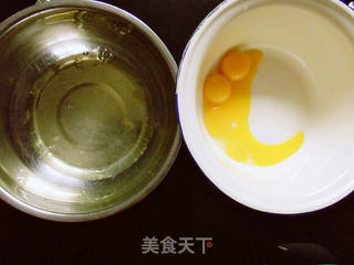 原味戚风蛋糕的做法步骤:2