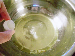 原味戚风蛋糕的做法步骤:6