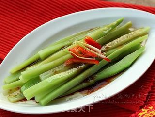 爽脆清嫩——白灼芥兰的做法步骤:8