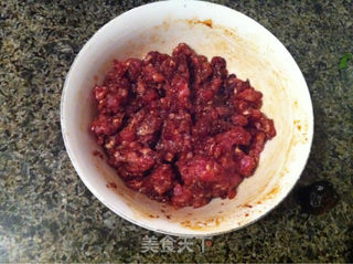 肉馅馄饨的做法步骤：2