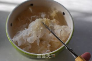 【白果银耳羹】的做法步骤:2