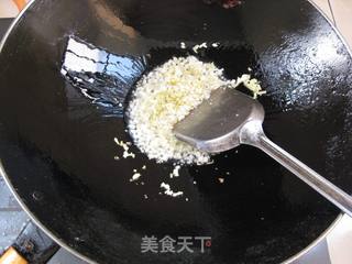 两个小窍门让美味升级----剁椒鱼头的做法步骤：4