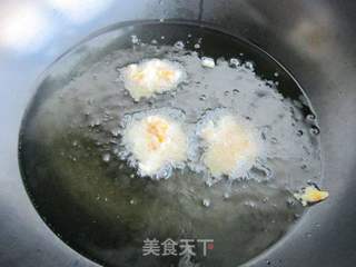 炸南瓜丸的做法步骤:8