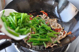 肉丝芹菜的做法步骤:11