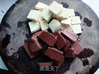 家常小菜——肉末红白豆腐的做法步骤:2