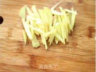 夏日里做个超下饭的——爆炒鸡胗的做法步骤:2