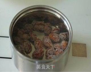大爱酸甜口的朋友绝对不要错过——话梅鸡翅的做法步骤:3